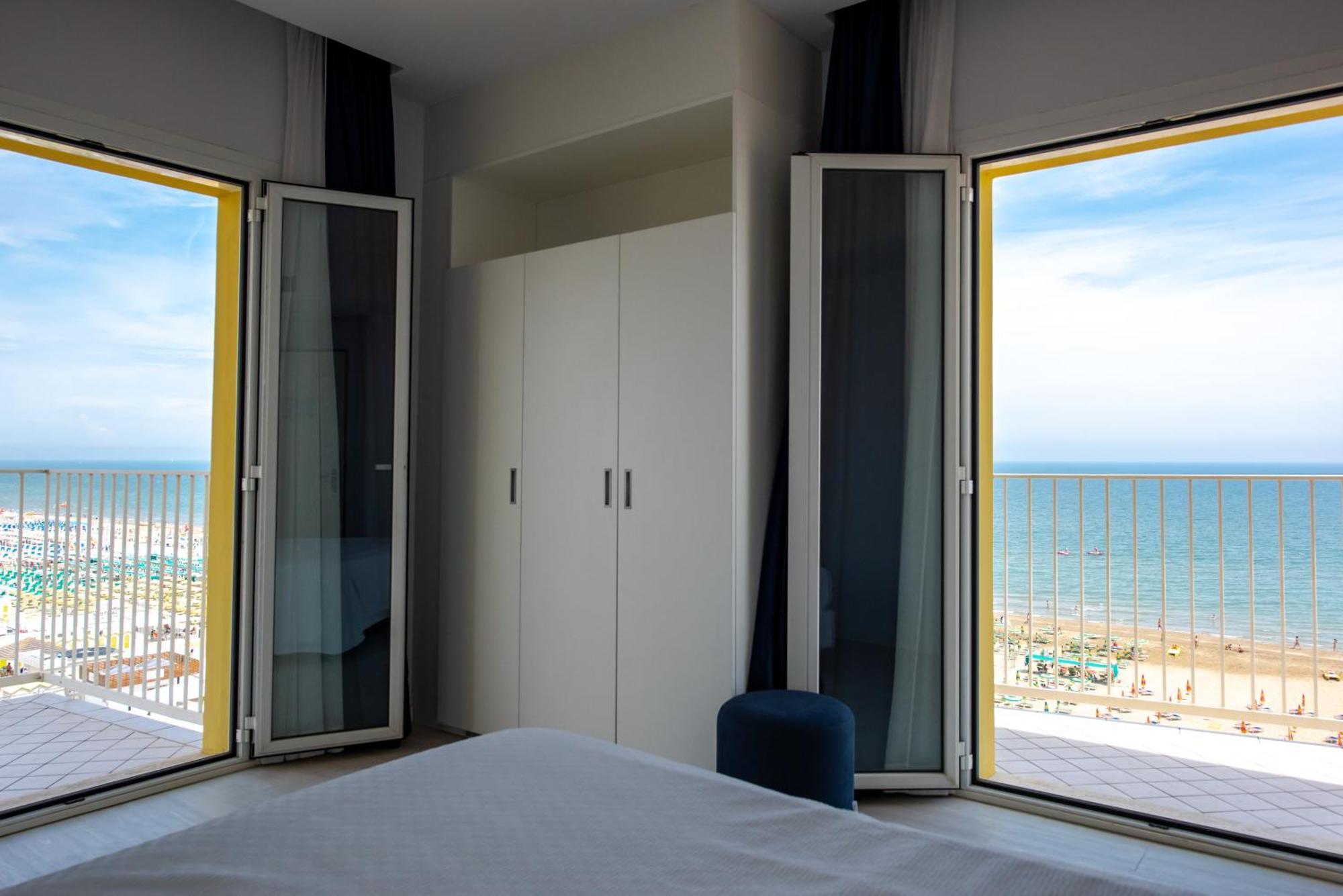 Hotel Fedora Riccione Luaran gambar
