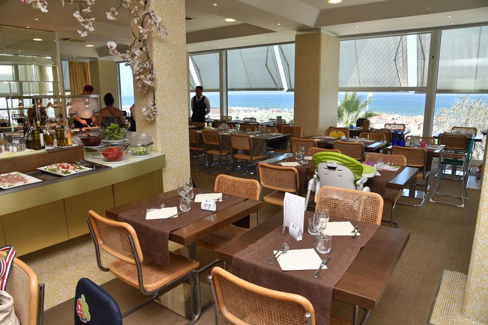 Hotel Fedora Riccione Luaran gambar