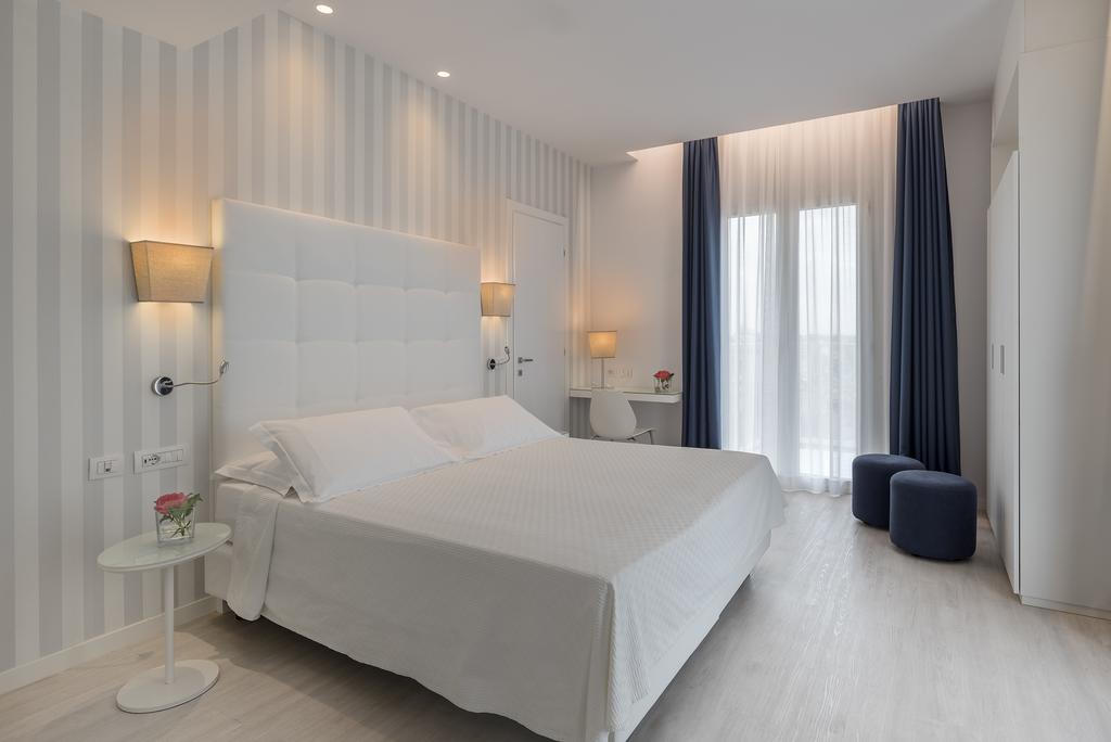 Hotel Fedora Riccione Luaran gambar